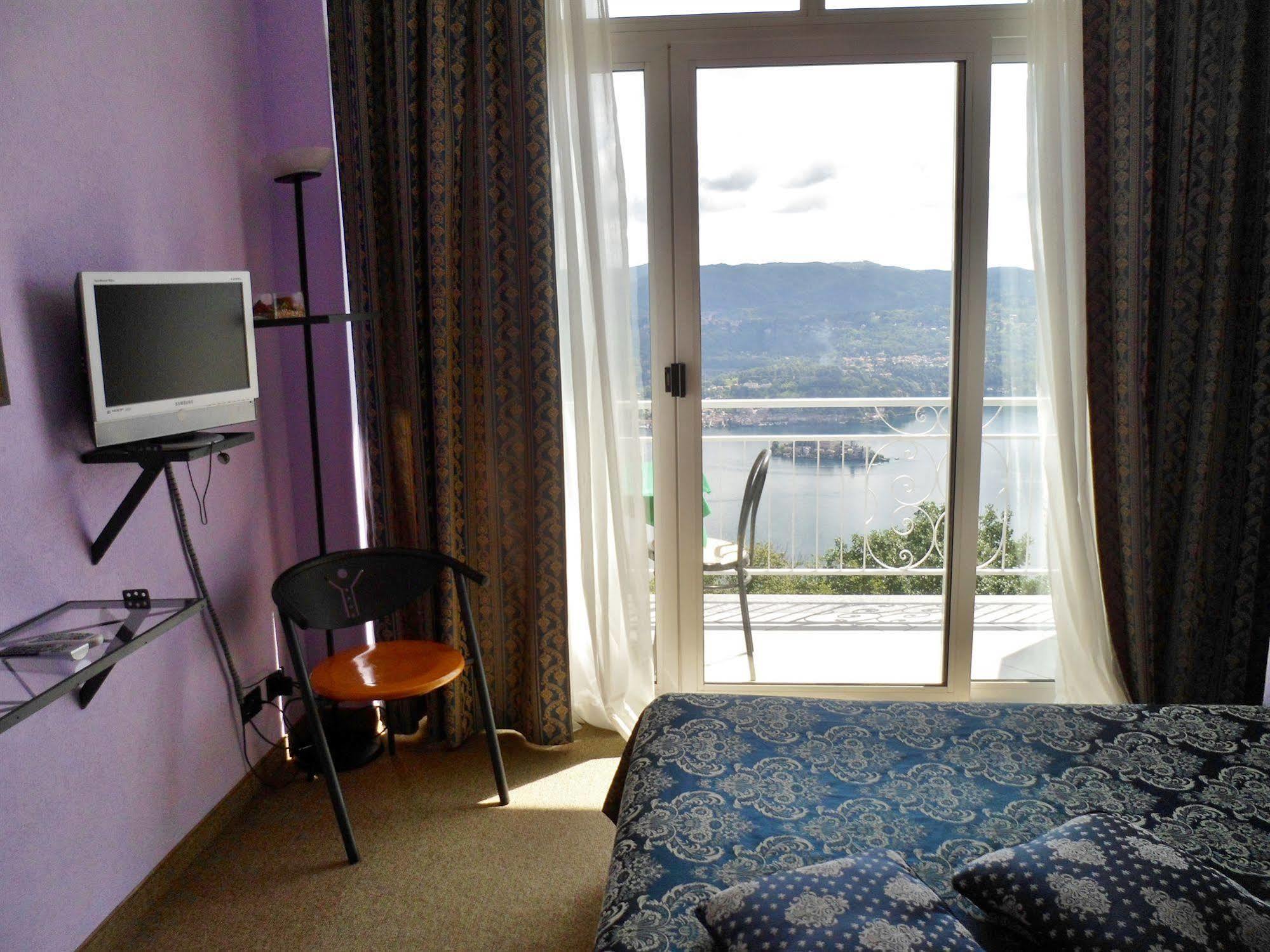Hotel Panoramico Lago D'Orta (Adults Only) Madonna Del Sasso Exterior foto