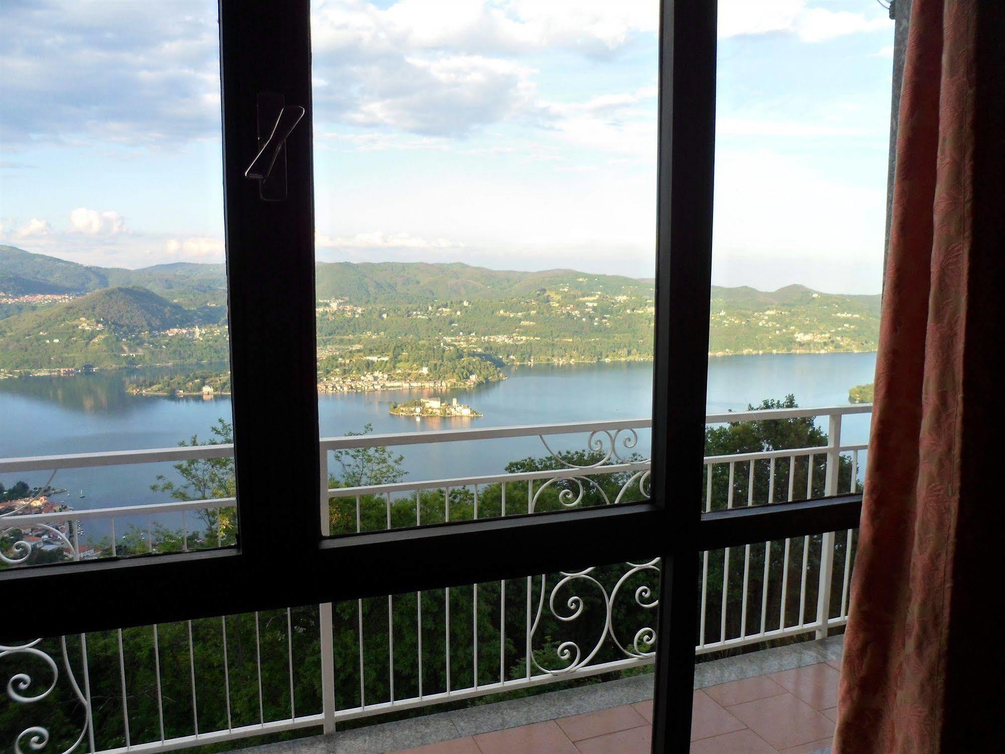 Hotel Panoramico Lago D'Orta (Adults Only) Madonna Del Sasso Exterior foto
